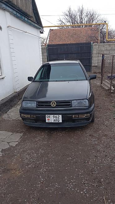 решетка торнео: Volkswagen Vento: 1993 г., Хэтчбэк — 3