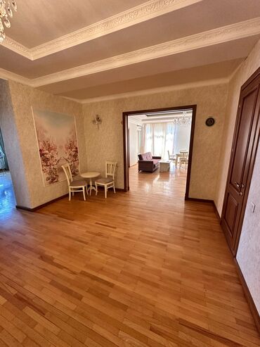 Долгосрочная аренда квартир: 3 комнаты, Агентство недвижимости — 5