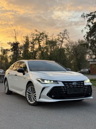 runx alex: Toyota Avalon: 2022 г., 2.5 л, Вариатор, Гибрид, Седан