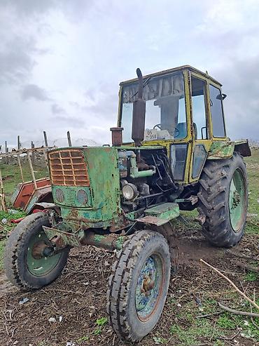 durmaz traktor: Kənd təsərrüfatı üçün universal təkərli traktor - Kabinli, geniş — 1