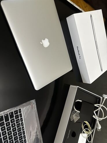 macbook pro 13 fiyat: İşlənmiş Apple MacBook, 15.6 ", Intel Core i7, 512 GB, Ünvandan götürmə, Pulsuz çatdırılma, Ödənişli çatdırılma