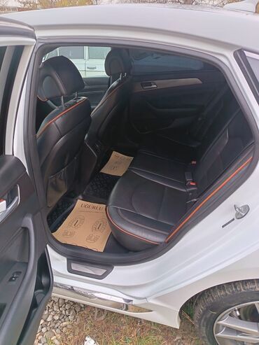 Hyundai: Hyundai Sonata: 2 l | 2015 il Sedan — 9