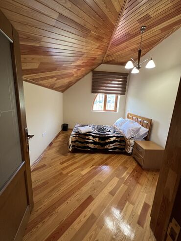 Günlük kirayə evlər: 250 kv. m, 5 otaqlı, Qaz, İşıq, Su — 5