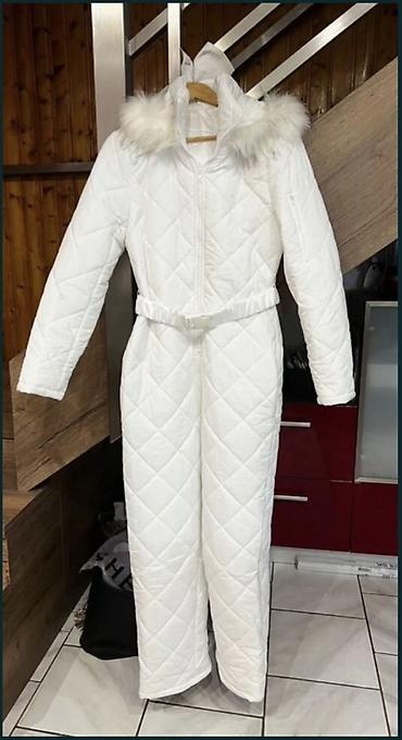 Ski jakne: Ženski zimski skijaški kombinezon(skafander) – beli, prošiven — 7