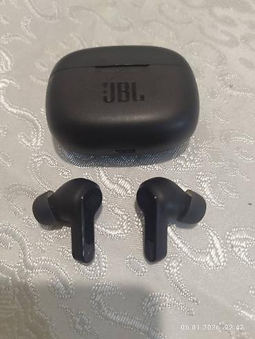 Audio: Orijinal JBL wave beam markasidir, cox az istifade edilib. ✨ Əsas — 3