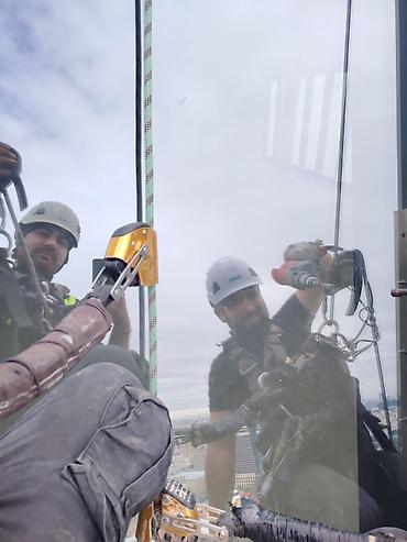 Fasad işləri: Sənayedə alpinist işləri – hündürlükdə təhlükəsiz xidmətlər - Fasad — 1