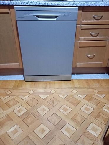 Uzunmüddətli kirayə mənzillər: Xalqlar Dostluğu metrosundan 10 dəqiqəlik piyada yol — 12