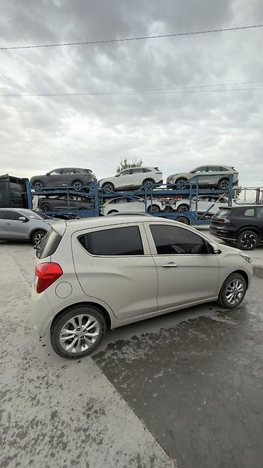 spark 2018: Chevrolet Spark: 2020 г., 1.1 л, Вариатор, Бензин, Хэтчбэк — 6