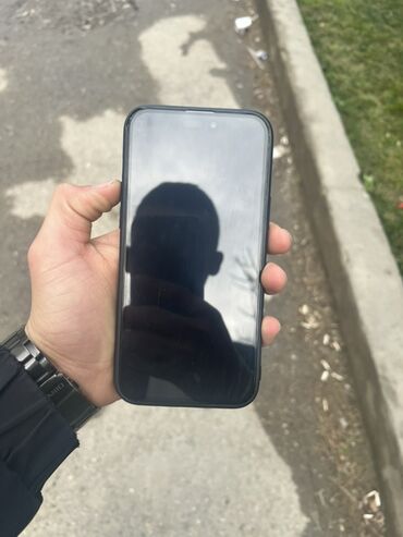 Apple iPhone: IPhone 15 Plus, 128 GB, Qara, Face ID — 1