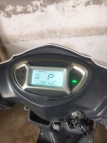 en ucuz elektrikli scooter: LUYUAN elektrik skuter - Rəng: ağ/qara gövdə, idman üslublu dizayn — 2