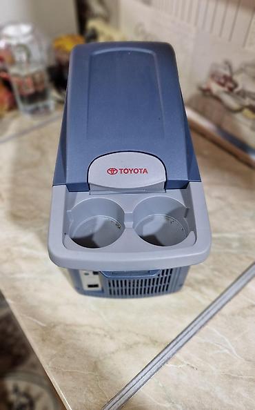 avto kamera: Toyota avtomobil soyuducusu/termos (12V) - Rəsmi Toyota aksesuarı — 1