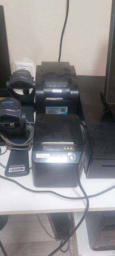 Digər kassa avadanlığı: Mağaza/kassa üçün tam iş masası avadanlıq dəsti Tərkib: - LG LCD — 4