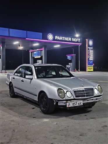 срочно продаю в связи с переездом: Mercedes-Benz SLK 230: 1996 г., 2.3 л, Автомат, Бензин, Седан