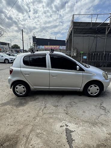 тоета: Toyota Vitz: 2000 г., Автомат, Бензин, Хэтчбэк — 2
