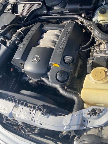 Mercedes-Benz: Mercedes-Benz E-Class: 2.8 l | 2000 il Sedan — 20