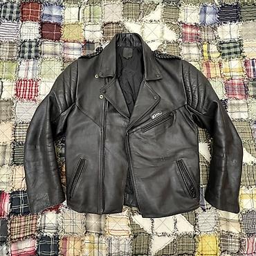 moto godekce: Dəbilqə düyməli motosiklet üslublu qara dəri gödəkçə. Razmer M,L, XL — 3