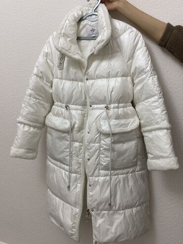 белая зимняя куртка женская: Пуховик, M (EU 38)