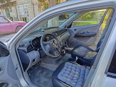 Mitsubishi: Təcili. Mitsubishi Airtrek – gümüş rəngli, şəhər və uzun yol üçün çox — 7