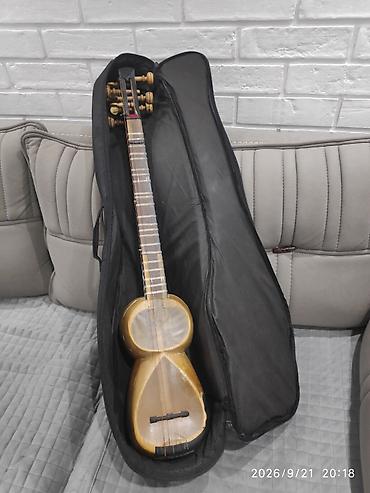 tar musiqi aləti: Məhsul: Tar (klassik Azərbaycan simli aləti) Təsvir: - Tam ölçülü — 3