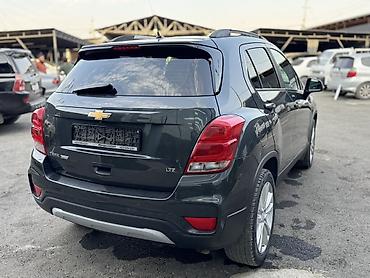 тралл одиночка: Chevrolet Trax: 2017 г., Автомат, Бензин, Кроссовер — 6