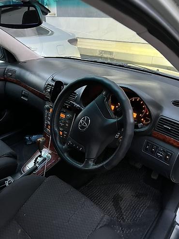 124 бак: Toyota Avensis: 2004 г., 2 л, Автомат, Бензин, Универсал — 9