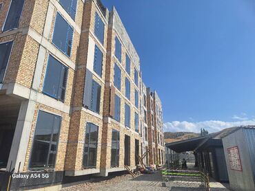 сдаю 3 к кв: 3 комнаты, 86 м², Элитка, 2 этаж, ПСО (под самоотделку)
