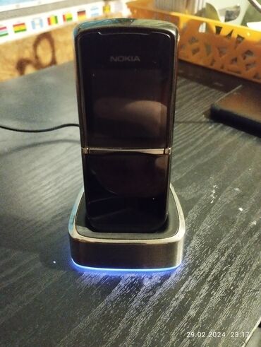 Nokia: Nokia 1, Б/у, цвет - Коричневый, 1 SIM