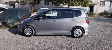 авто аврийном состоянии: Honda Jazz: 2006 г., 1.4 л, Вариатор, Бензин