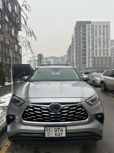 Toyota: Toyota Highlander: 2022 г., 2.5 л, Вариатор, Гибрид, Кроссовер — 2