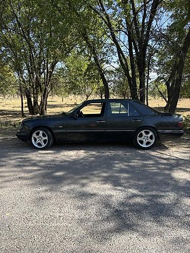 капот w 124: Mercedes-Benz E-Class: 1994 г., 3.2 л, Автомат, Газ, Седан — 2