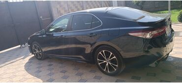 срочно продаю тойота: Toyota Camry: 2018 г., 2.5 л, Бензин