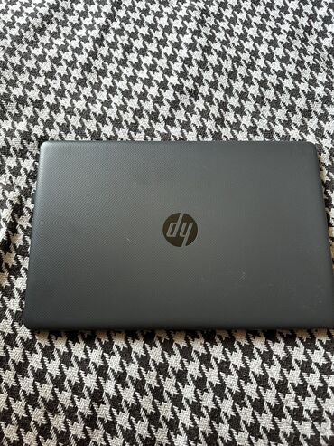 1 ядерный компьютер: Ноутбук, HP, 8 ГБ ОЗУ, Intel Celeron, 15.6 ", Б/у, Для несложных задач, память SSD