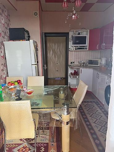 ev alqi satqi birja: Yasamal, 3 otaqlı, Yeni tikili, m. İnşaatçılar, 85 kv. m — 9