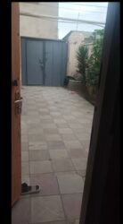 Uzunmüddətli kirayə mənzillər: 3 otaqlı mənzil – işıqlı və səliqəli planlama • Otaqlar: 3 geniş otaq — 22