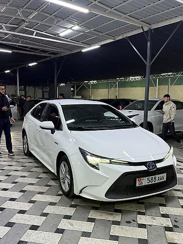 toyota 86: Toyota Corolla: 2022 г., Вариатор, Гибрид, Седан — 2