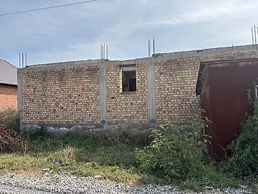 Продажа домов: Ж/М .Мурас ордодон кирпичтен салынып бутпой калган уй сатылат.4 — 4