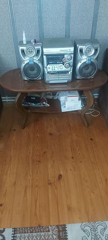 audio: Jurnalni 
Akvarium telefon televizor altıigi — 2