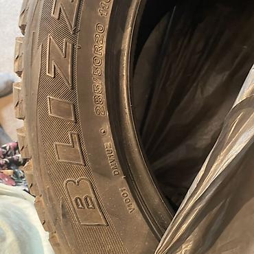 Шиналар: Зимние шины Bridgestone Размер: 285/50 R20 112R (указано на борту) — 2