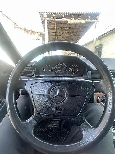 Mercedes-Benz: Mercedes-Benz W124: 1994 г., 2.8 л, Механика, Газ, Седан — 2