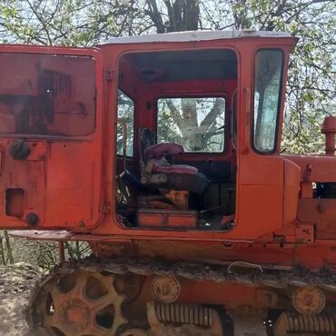 aqrar kend teserrufati texnika traktor satış bazari: Traktor DT 75, 75 at gücü, motor 4 l, İşlənmiş
