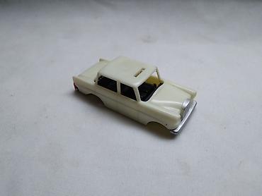 ccc duboke cizme: Kinder taxi Citroen ID19 i Mercedes taxi ocuvani, farovi na ID19 nisu — 4