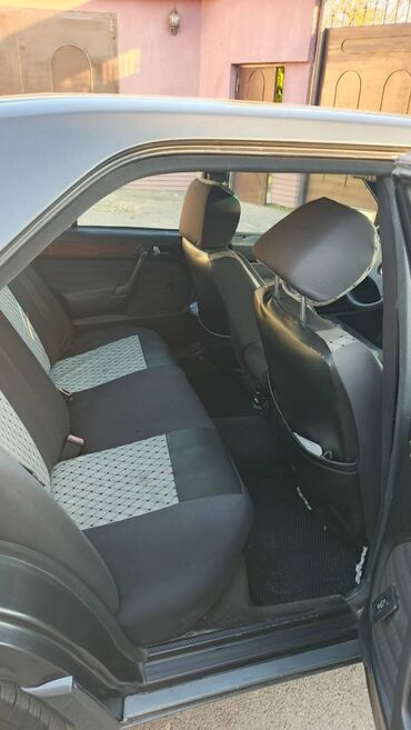 Mercedes-Benz: Mercedes-Benz 190: 2 l | 1989 il Sedan — 5