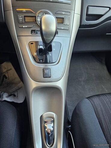 Toyota: Toyota Auris: 1.6 l. | 2007 έ. Χάτσμπακ — 9