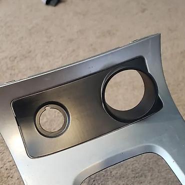 Панели, обшивки: Центральная консоль Subaru — 11