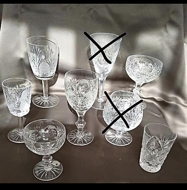 ritual samlar: Qədimi naxışlı kristal qədəh və stəkanlardan ibarət qarışıq dəst — 1