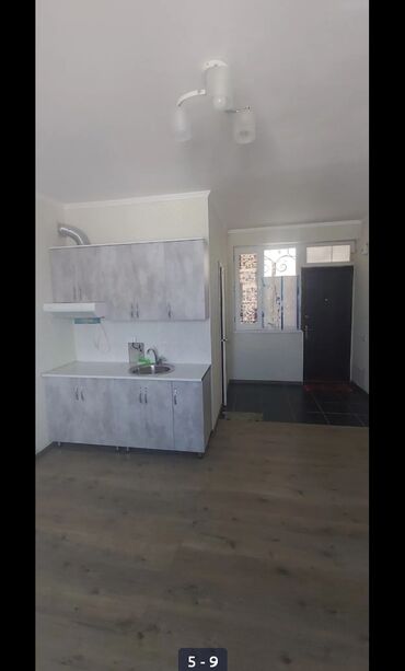 срочно продается квартира: 1 бөлмө, 24 кв. м, Жеке план, 2 кабат, Косметикалык ремонт