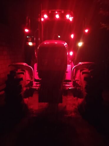 Traktorlar: Belarus MTZ təkərli traktor – kabinalı, qabaq yük balansları ilə — 7