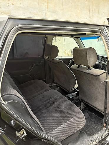гольы 2: Volkswagen Golf: 1993 г., 1.6 л, Механика, Бензин, Хэтчбэк — 6