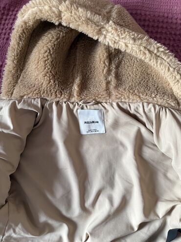 Пуховики и зимние куртки: Пуховик, Короткая модель, С капюшоном, S — 6