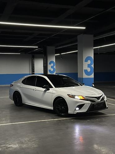 вольво 2018 года: Toyota Camry: 2018 г., 2.5 л, Автомат, Бензин, Седан — 2